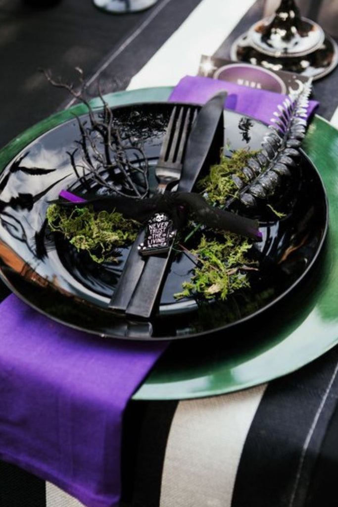 Spooky Elegance: A Beetlejuice-Inspired Photoshoot